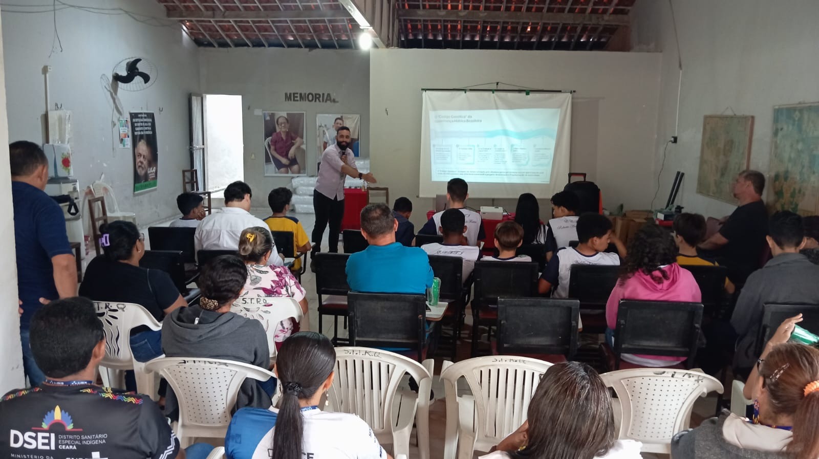 Cogerh palestra sobre uso consciente da água em seminário de preservação ambiental em Quiterianópolis